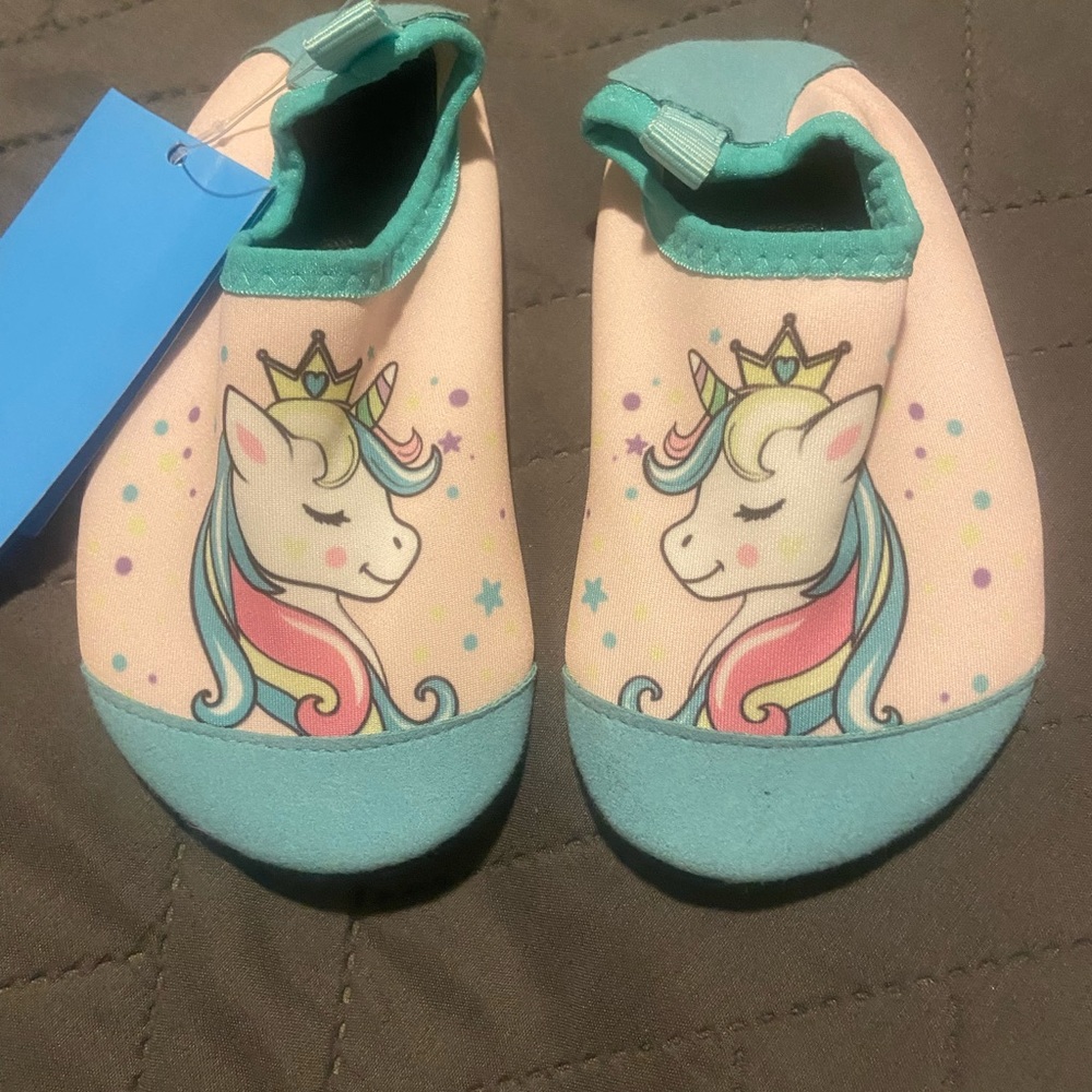 Water shoes